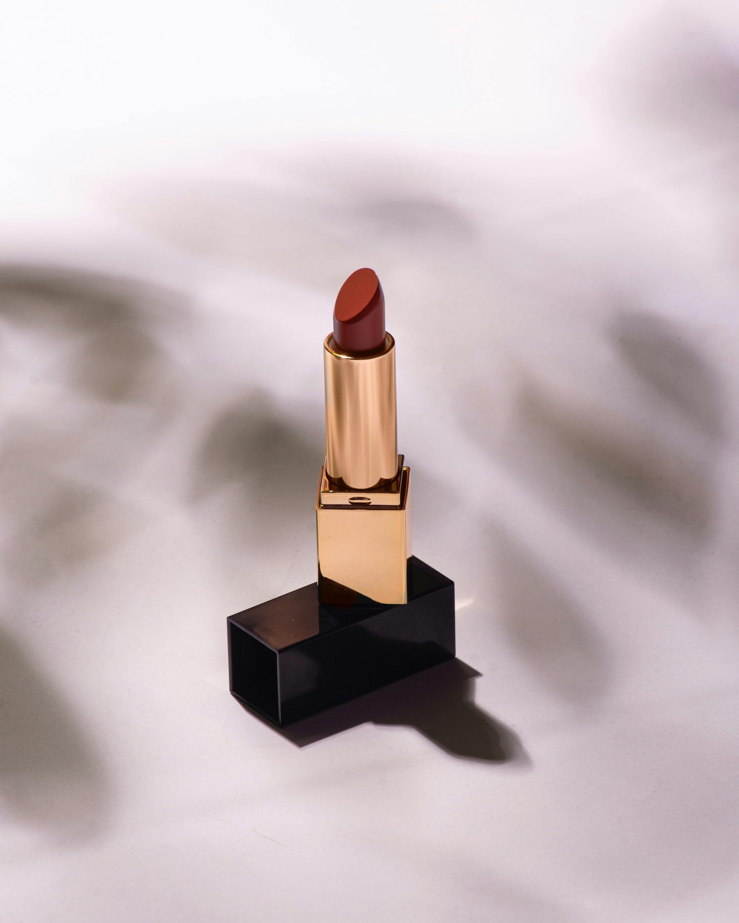 Cherry Rede Matte Lipstick